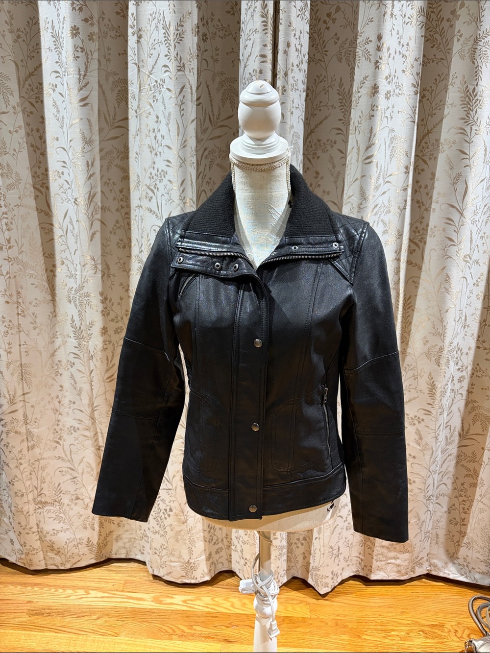 Black Women's Leather Cole Haan Jacket - Classic Moto Style - size small
